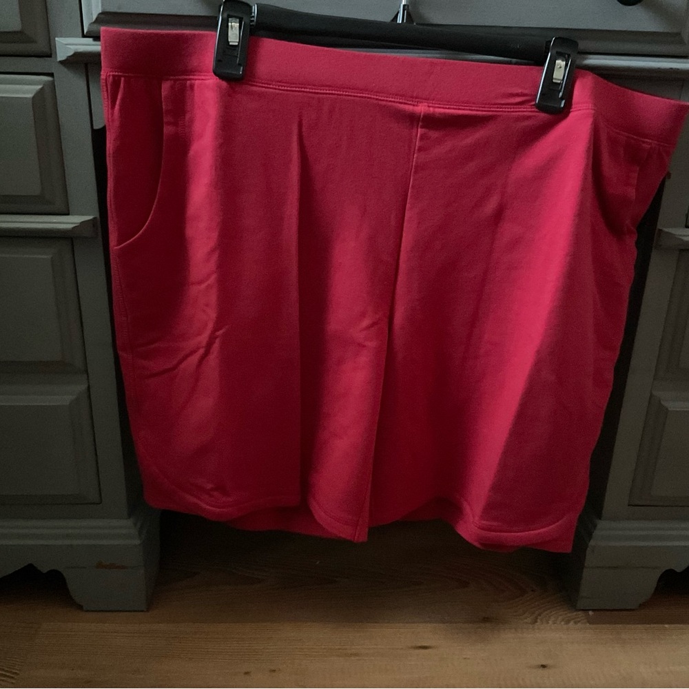 Red shorts with pockets very comfortableb